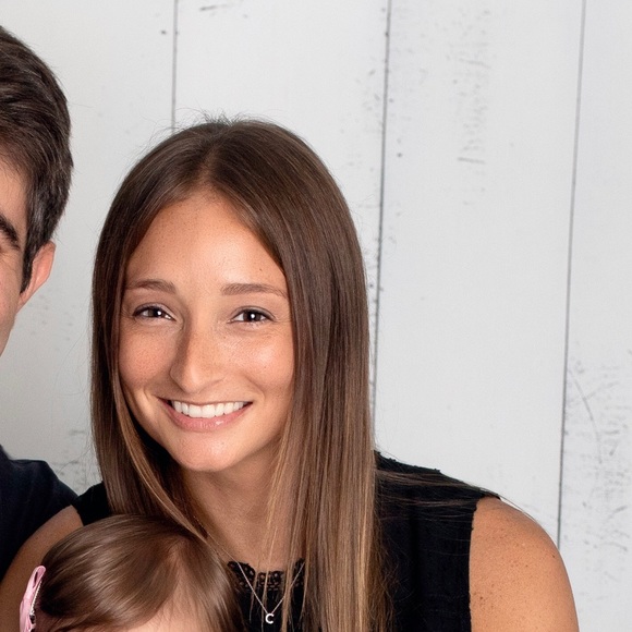 Meet your Posher, Erin - Picture 1 of 1